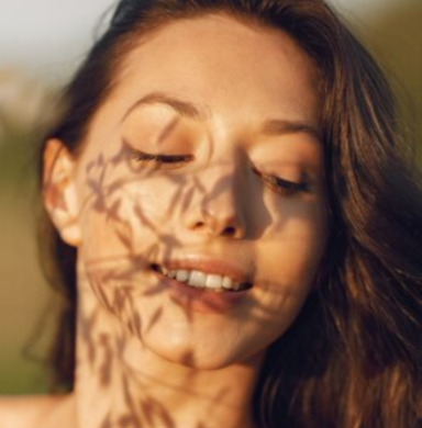 Protects from Sun damage